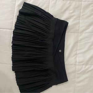 LULU LEMON PLEATED ATHLETIC SKIRT
